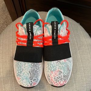 Multicolored Under Armour athletic shoes, size 7.5.